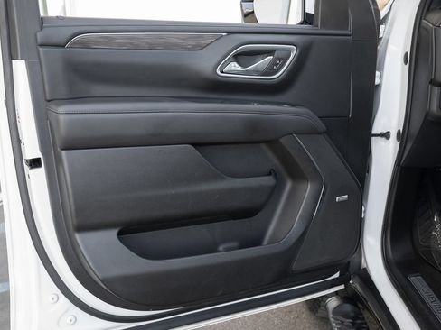 Used 2023 Chevrolet Suburban Z71 AWD/4WD image 22