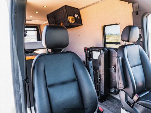 Used 2019 Mercedes-Benz Sprinter 4x4 170 image 41