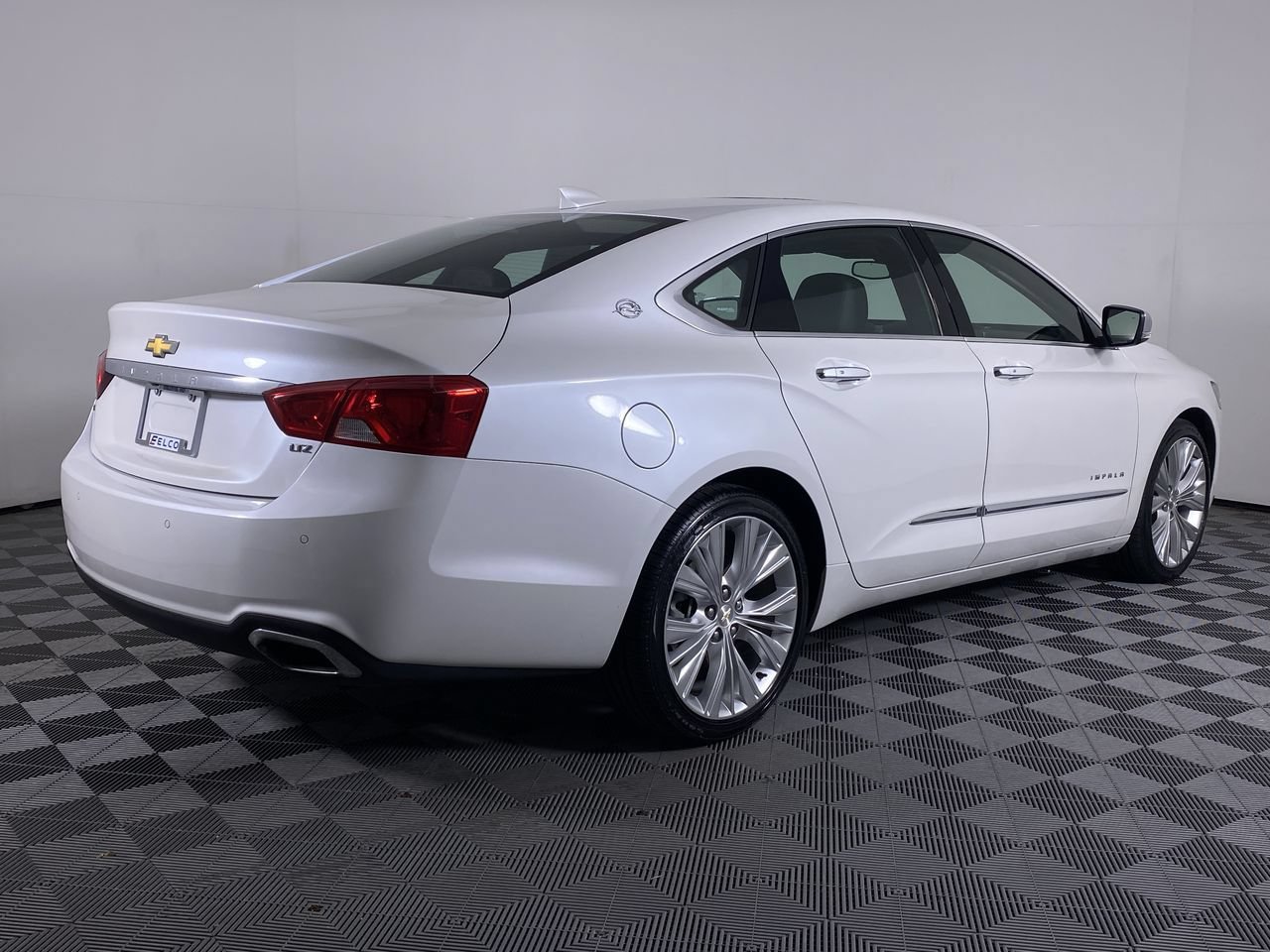 Certified 2016 Chevrolet Impala LTZ w/ Enhanced Convenience Package FWD image 21