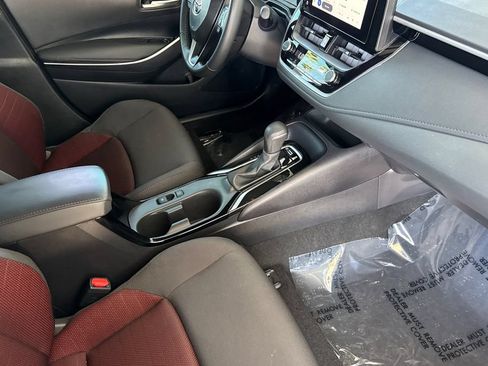 Used 2024 Toyota Corolla SE FWD image 17