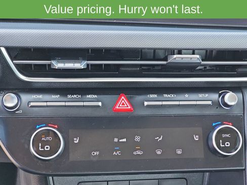 Used 2025 Hyundai Sonata SEL FWD image 24