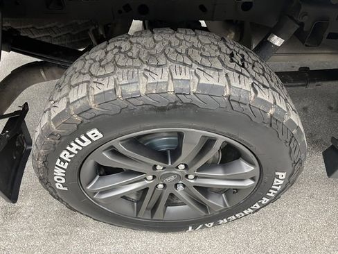 Used 2022 Ford F150 Lariat image 15