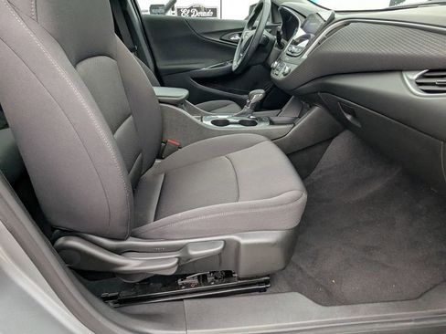 Used 2023 Chevrolet Malibu RS FWD image 18