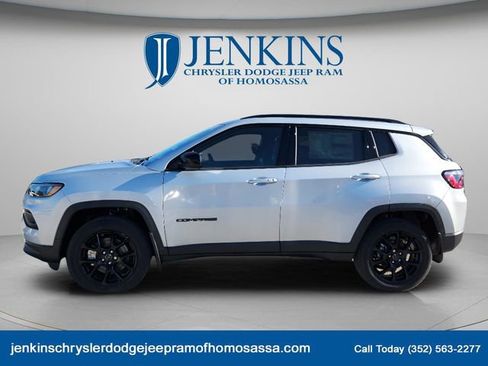 New 2026 Jeep Compass Latitude image 4