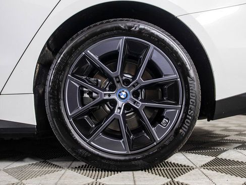 Used 2022 BMW i4 eDrive40 w/ Premium Package image 41