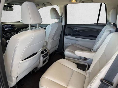 Used 2019 Honda Pilot Elite image 9