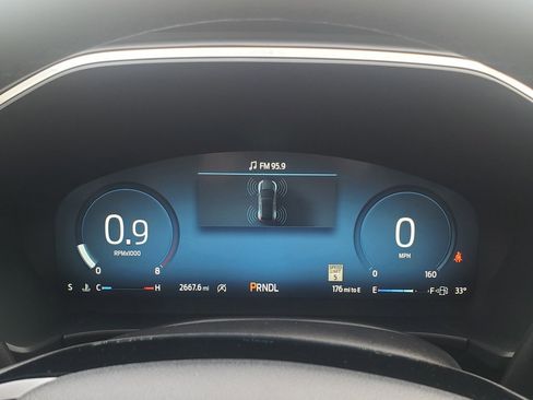 Used 2025 Ford Escape Platinum w/ Premium Technology Package image 30