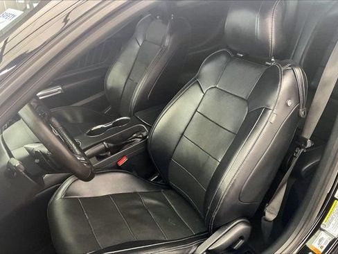 Used 2016 Ford Mustang GT Premium w/ Equipment Group 401A RWD image 17