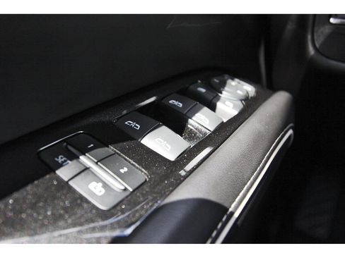 Used 2021 Cadillac Escalade Sport Platinum AWD/4WD image 21