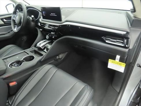 Used 2026 Acura MDX w/ Technology Package image 19