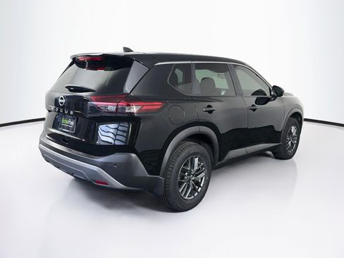 Used 2023 Nissan Rogue S FWD image 9