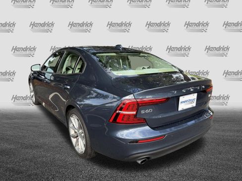 Used 2020 Volvo S60 T5 Momentum FWD image 7