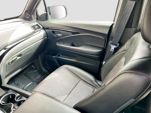 Used 2024 Honda Ridgeline Black Edition image 24