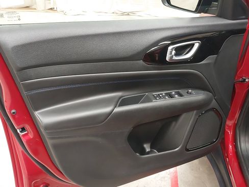 New 2026 Jeep Compass Latitude image 24