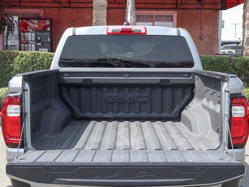 Used 2023 GMC Canyon Elevation w/ Trailering Package image 8