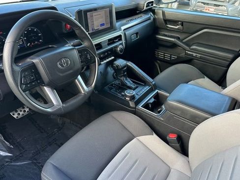 Used 2024 Toyota Tacoma TRD Sport image 11