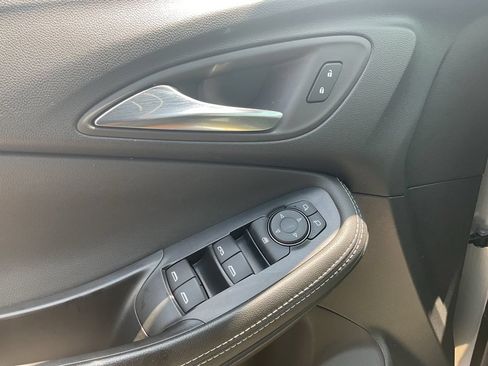 Used 2025 Buick Encore GX Preferred FWD image 18