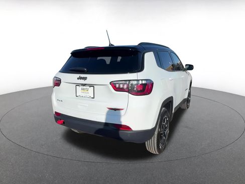 Used 2025 Jeep Compass Trailhawk image 15