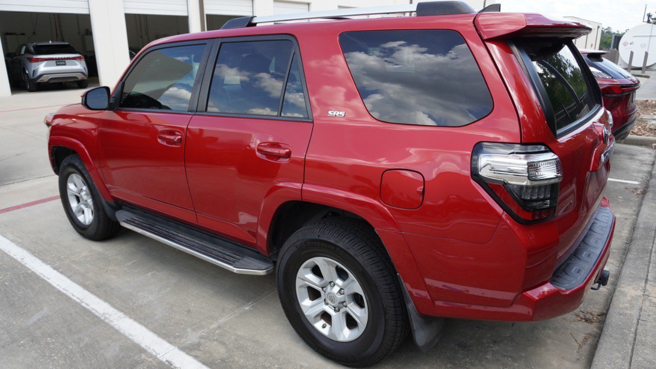Used 2021 Toyota 4Runner SR5 AWD/4WD image 8