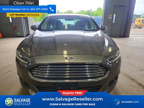 Used 2014 Ford Fusion SE w/ Equipment Group 202A FWD image 7