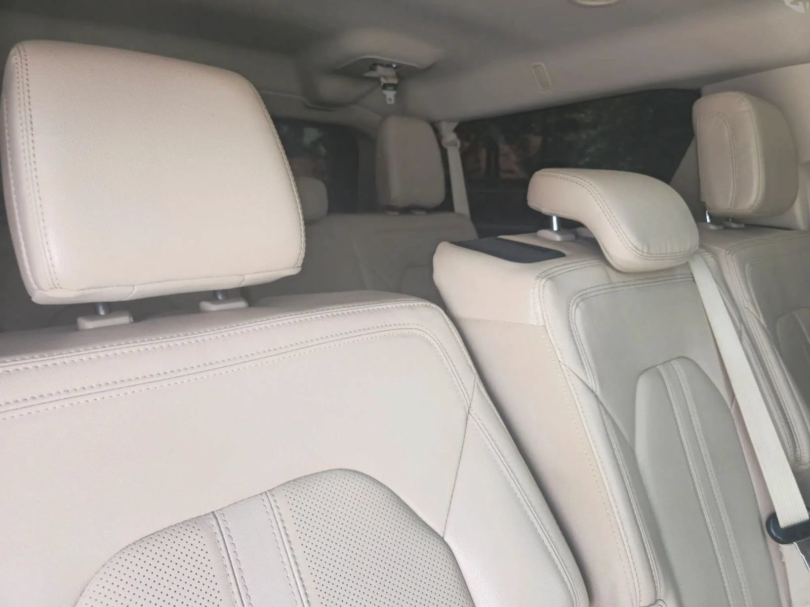 Used 2022 Ford Expedition Max Limited RWD image 30