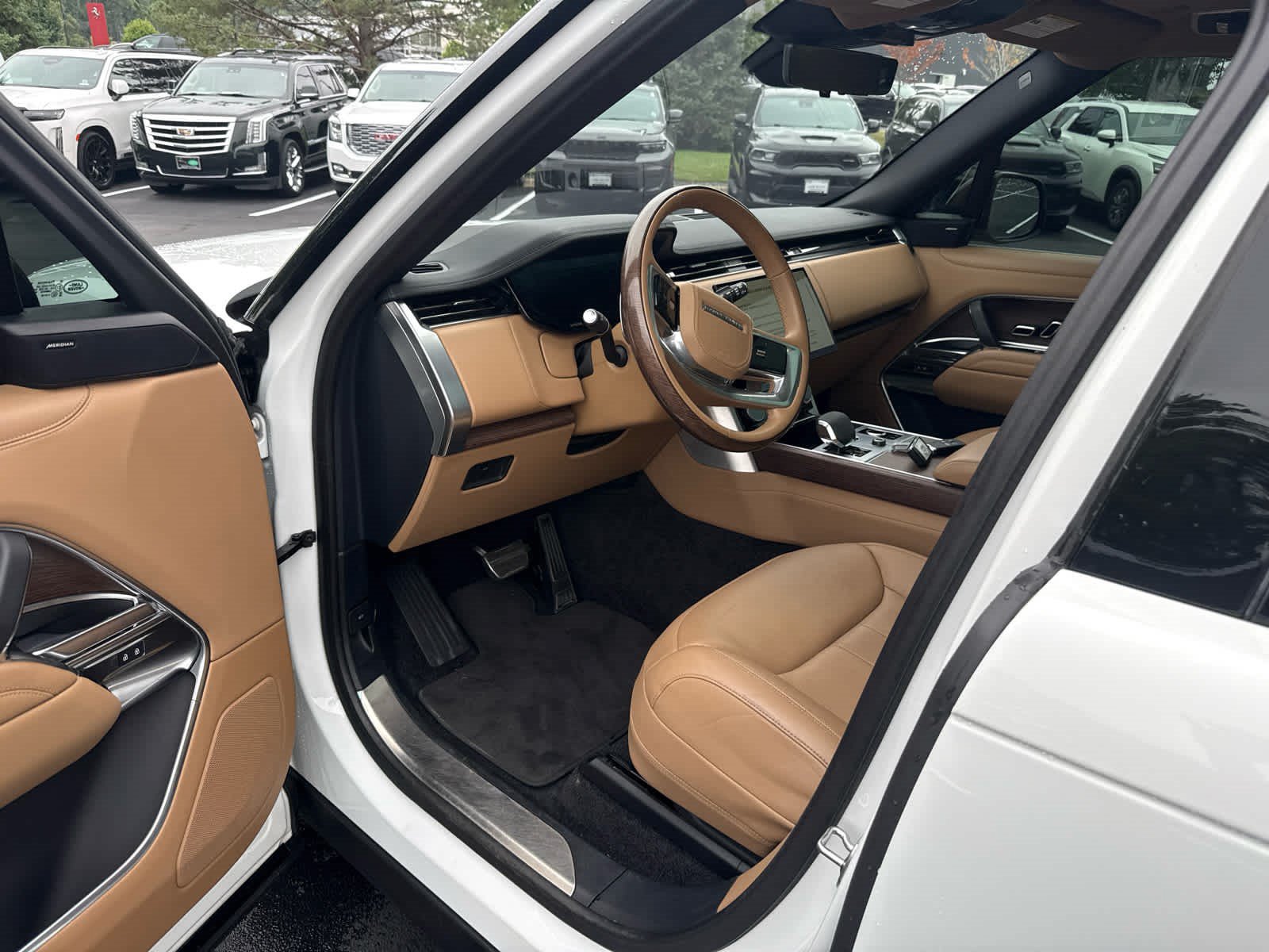 Used 2023 Land Rover Range Rover SE AWD/4WD image 14