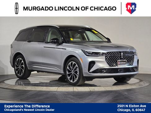 Used 2024 Lincoln Nautilus Reserve w/ Equipment Group 202A image 2