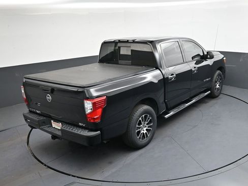 Used 2021 Nissan Titan SV w/ SV Convenience Package image 20