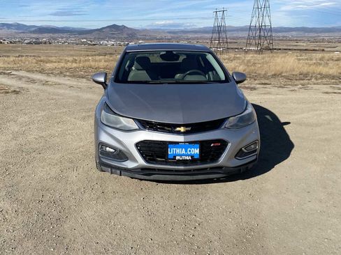 Used 2017 Chevrolet Cruze Premier image 13