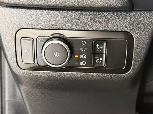 Used 2025 Ford Escape ST-Line Select AWD/4WD image 33