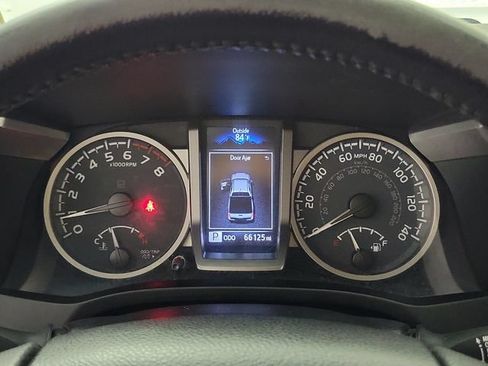 Used 2023 Toyota Tacoma SR5 RWD image 27