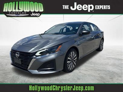 Used 2024 Nissan Altima 2.5 SV