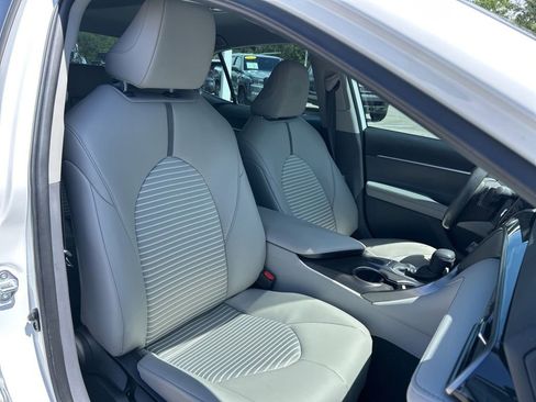 Used 2023 Toyota Camry SE image 44