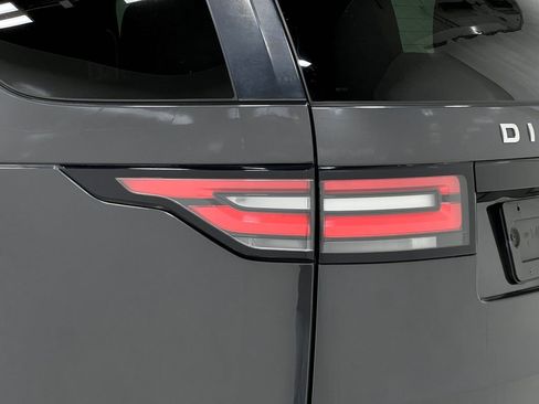 Used 2018 Land Rover Discovery HSE Luxury AWD/4WD image 40