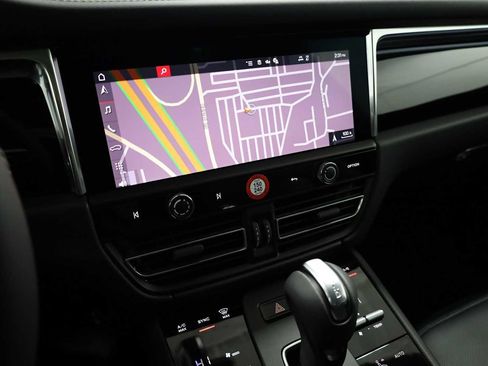 New 2026 Porsche Macan S image 33