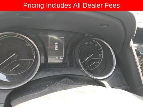 Used 2024 Toyota Camry SE w/ Audio Upgrade Package FWD image 12