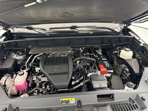 Used 2023 Toyota Highlander XSE image 29