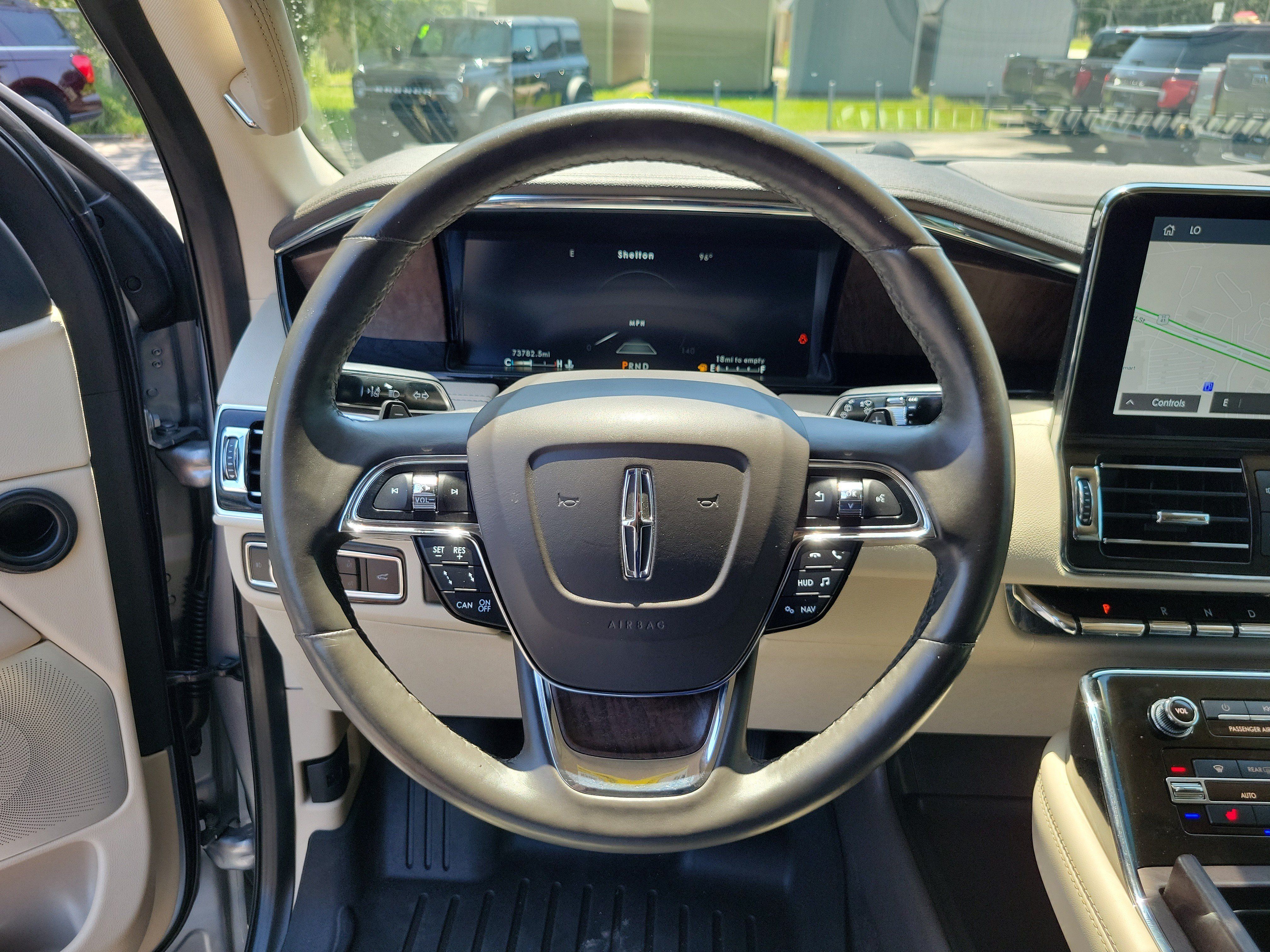 Used 2021 Lincoln Navigator Reserve w/ Luxury Package AWD/4WD image 26