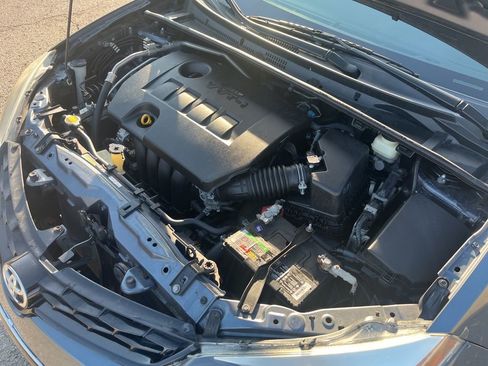 Used 2015 Toyota Corolla S image 11