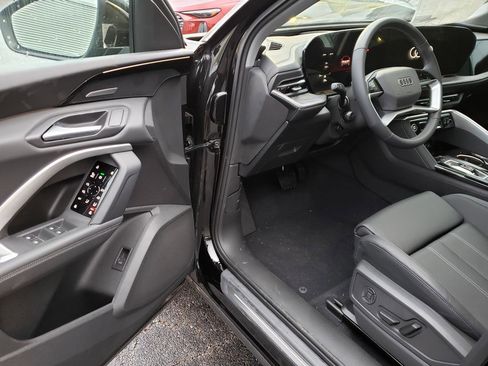 New 2025 Audi Q5 Premium Plus image 6