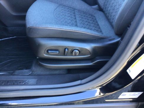 Used 2024 Chevrolet Equinox LT w/ LPO, Floor Liner Package FWD image 19