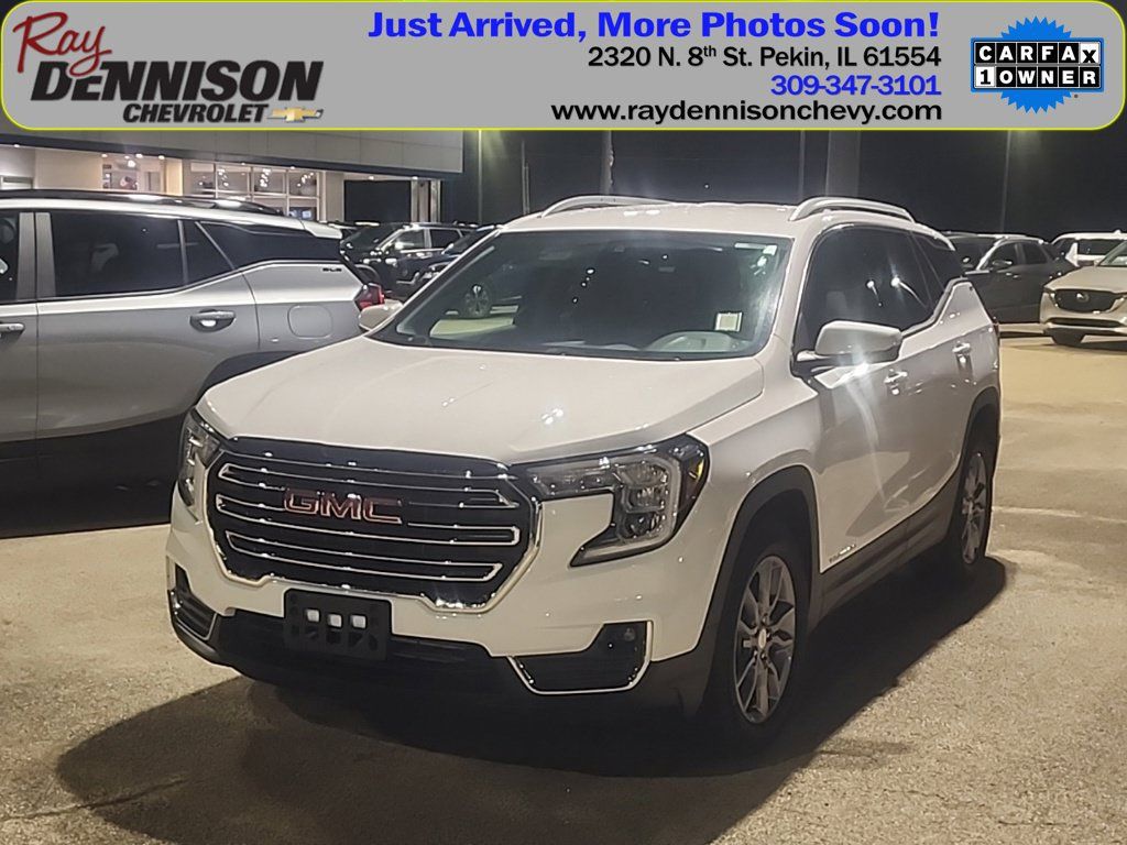 Used 2022 GMC Terrain SLT AWD/4WD image 1