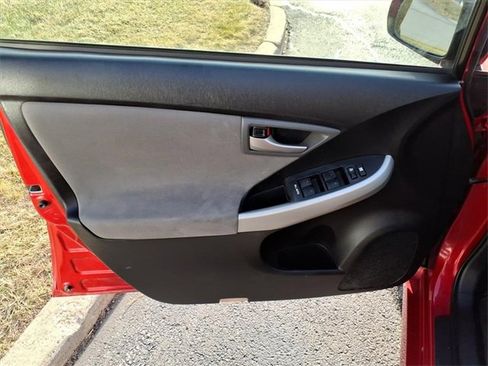 Used 2012 Toyota Prius Three image 6
