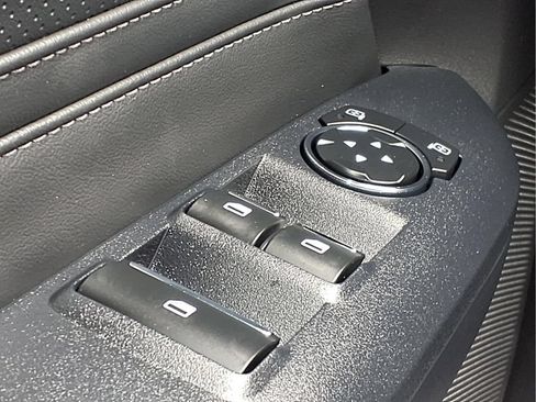 Used 2026 Ford Mustang Premium RWD image 17