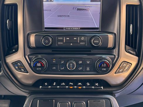 Used 2018 GMC Sierra 1500 Denali w/ Denali Ultimate Package AWD/4WD image 35