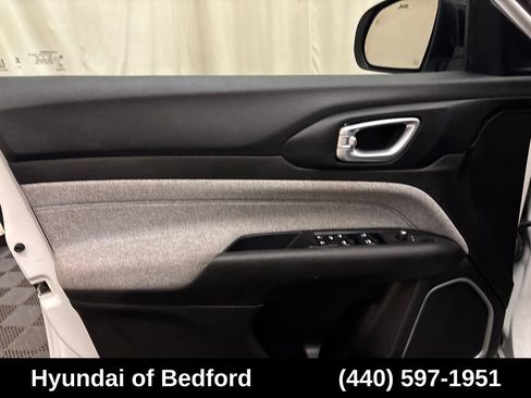 Used 2024 Jeep Compass Latitude AWD/4WD image 12