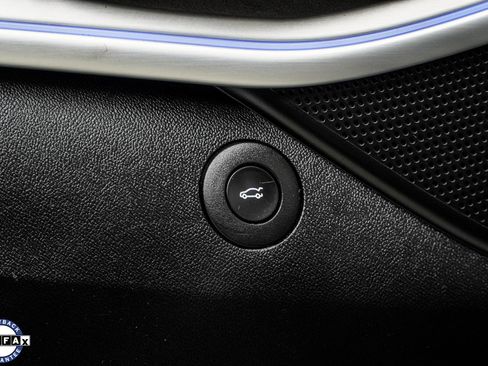 Used 2021 Chevrolet Camaro ZL1 RWD image 33