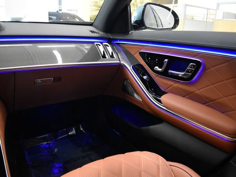 Certified 2025 Mercedes-Benz S 580 4MATIC Sedan image 26