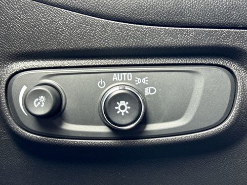 Used 2023 Chevrolet Equinox LT w/ LPO, Floor Liner Package image 16