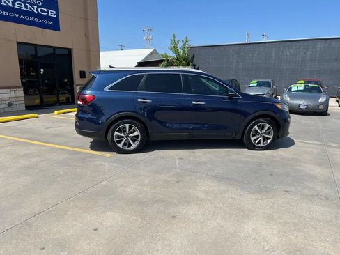 Used 2019 Kia Sorento EX FWD image 12